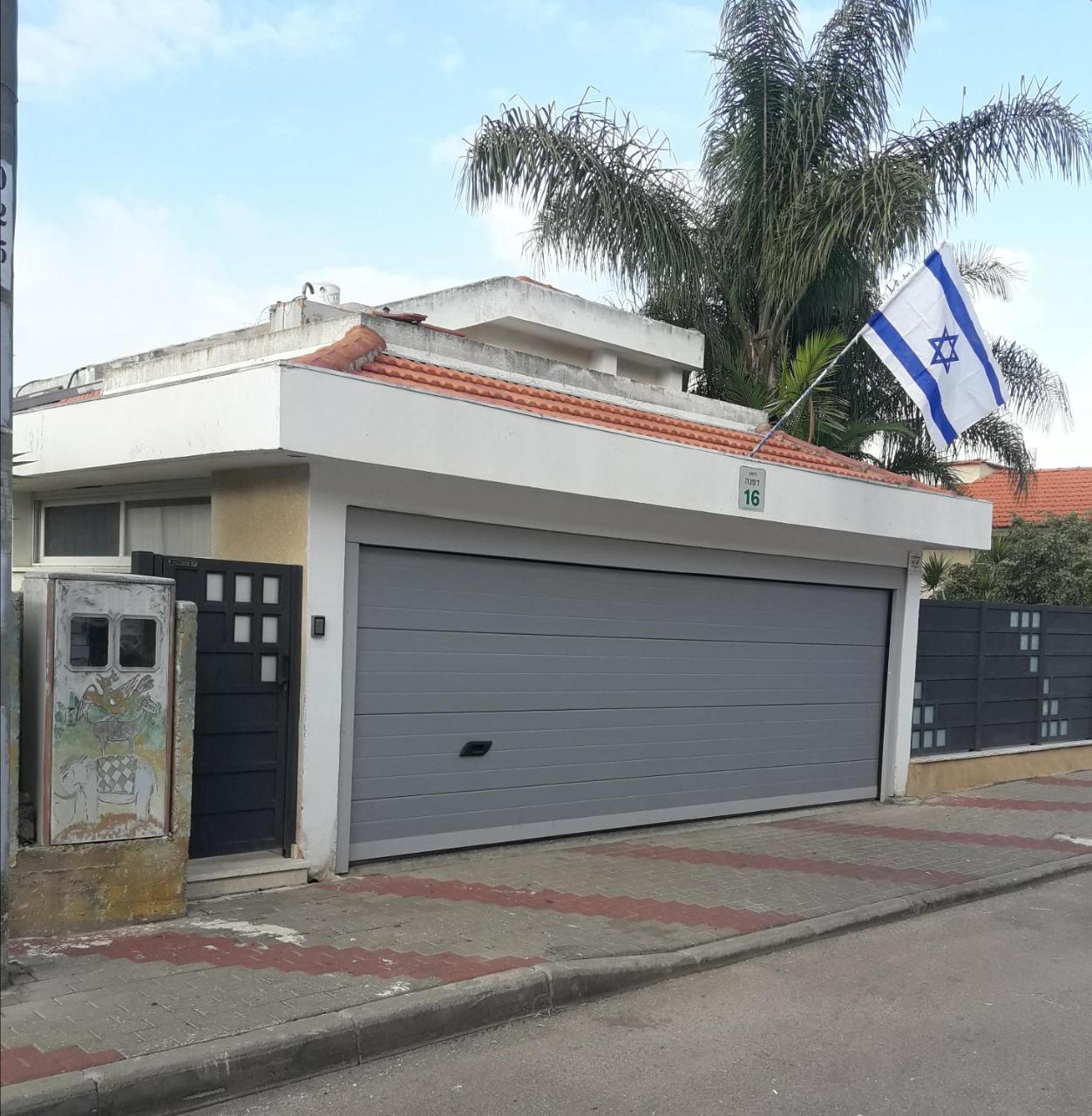 Yaakov'S Apartment Migdal Ha'Emeq Bagian luar foto